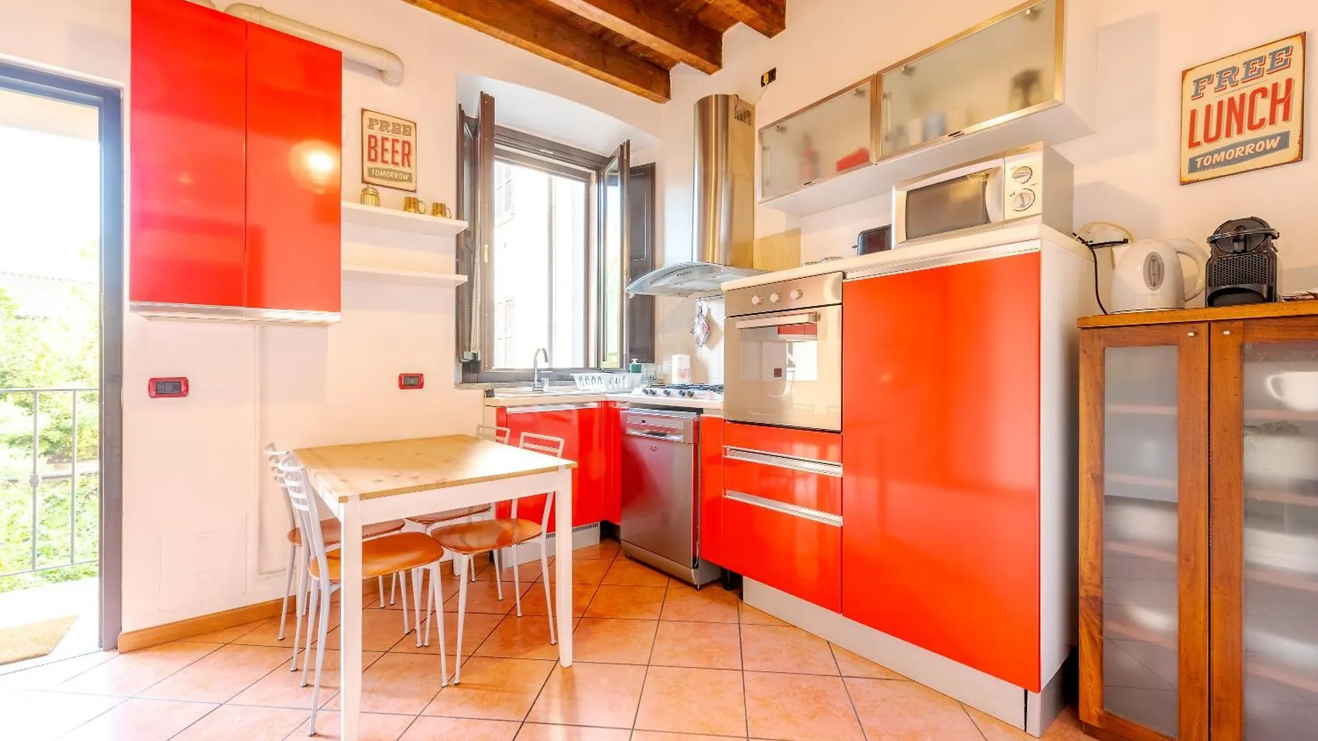 Guest Planet - Rosso Milano Apartment - Navigli Area 0*, 밀라노 이탈리아