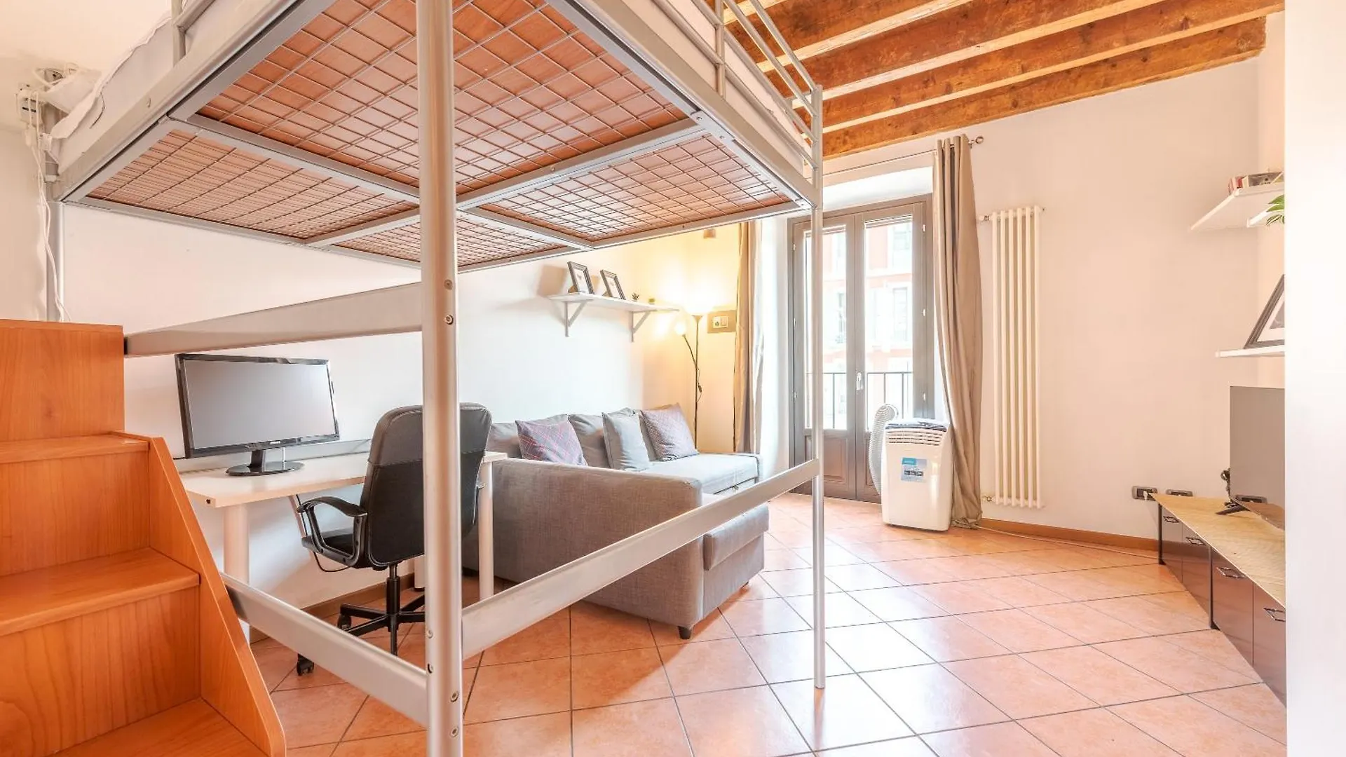 Guest Planet - Rosso Milano Apartment - Navigli Area 이탈리아